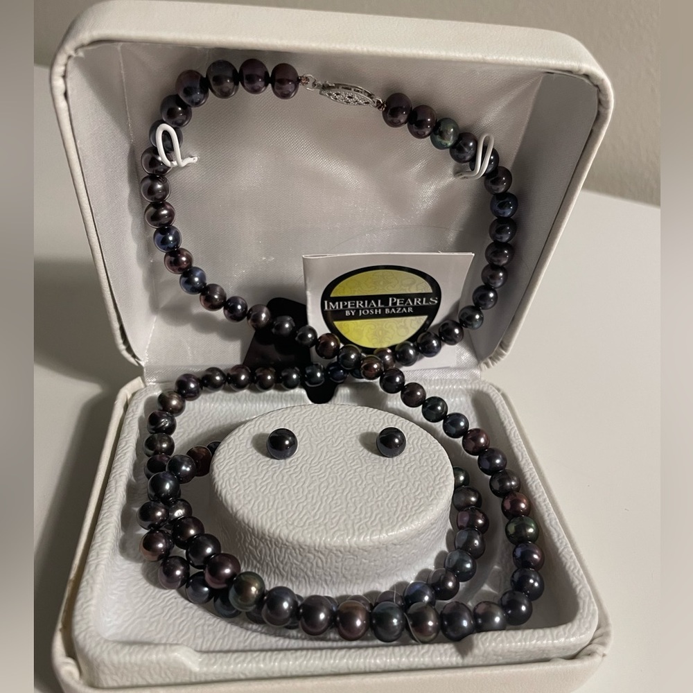 Imperial Pearls by Josh Bazar set of necklaces and earrings